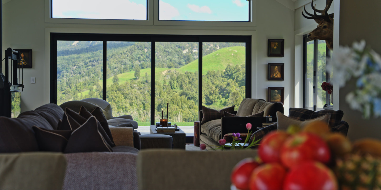 New Zealand Luxury Hunting Lodge. 